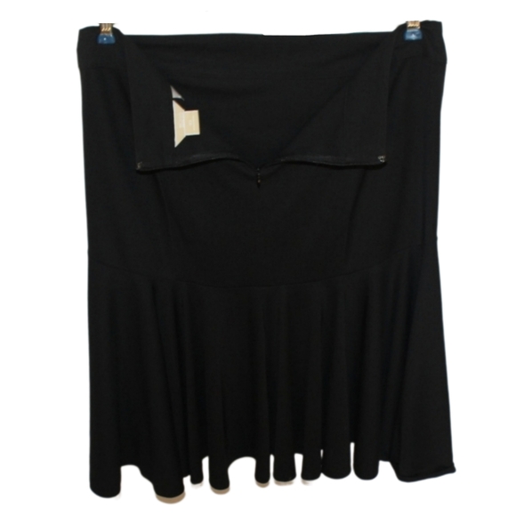 Women's Michael Kors Ruffle Skirt - Picture 10 of 15